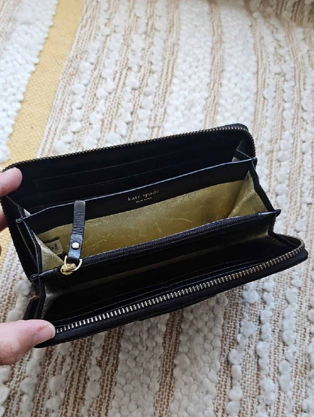 kate spade Metro Spade Neda Continental Zip Wallet